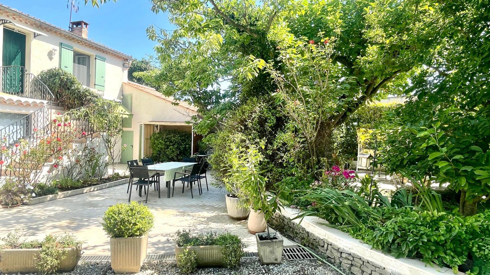 Rendez-Vous Avec Les Cigales - Gite 6 Personnes 100M2 - Piscine Privee - Climatisation Cheval-Blanc Esterno foto