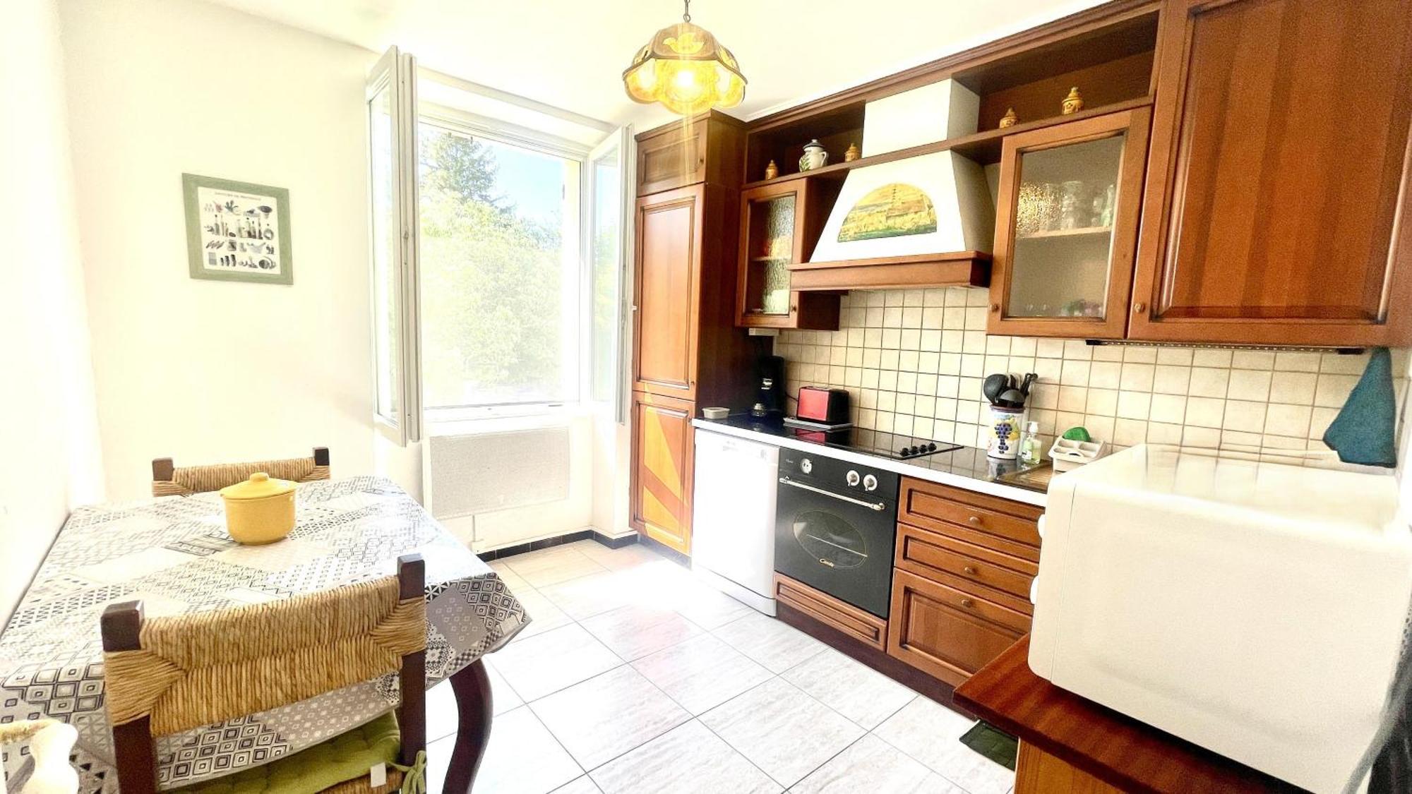 Rendez-Vous Avec Les Cigales - Gite 6 Personnes 100M2 - Piscine Privee - Climatisation Cheval-Blanc Esterno foto
