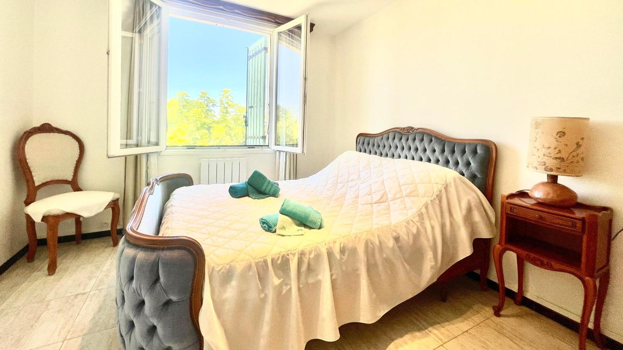 Rendez-Vous Avec Les Cigales - Gite 6 Personnes 100M2 - Piscine Privee - Climatisation Cheval-Blanc Esterno foto