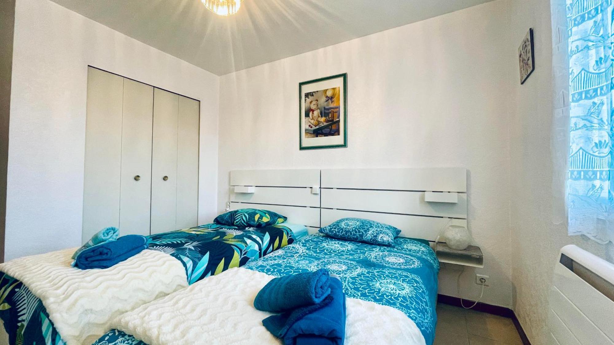 Rendez-Vous Avec Les Cigales - Gite 6 Personnes 100M2 - Piscine Privee - Climatisation Cheval-Blanc Esterno foto