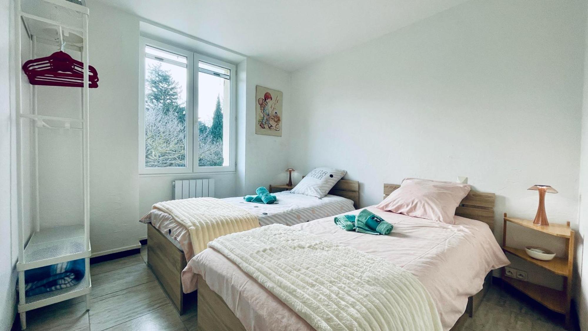 Rendez-Vous Avec Les Cigales - Gite 6 Personnes 100M2 - Piscine Privee - Climatisation Cheval-Blanc Esterno foto
